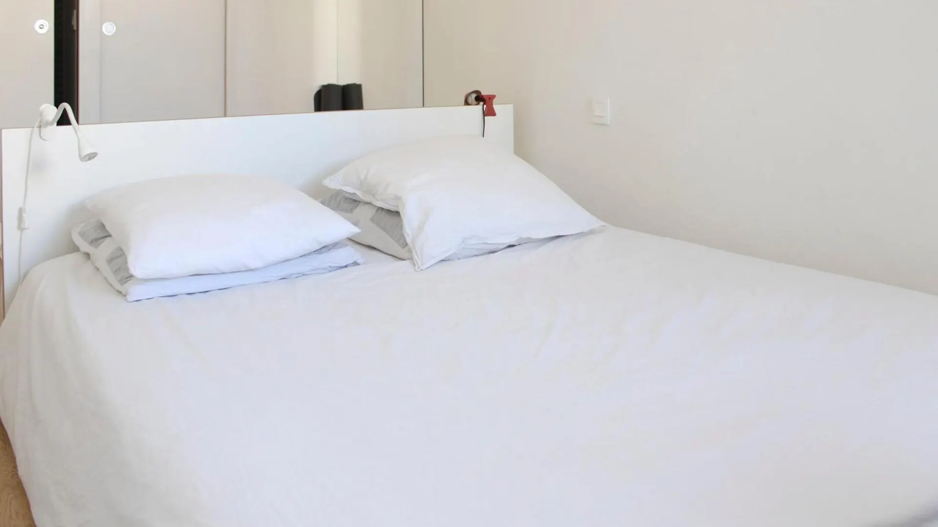 Appartamento Spacious Cocoon With A Terrace View On The Canal Parigi
