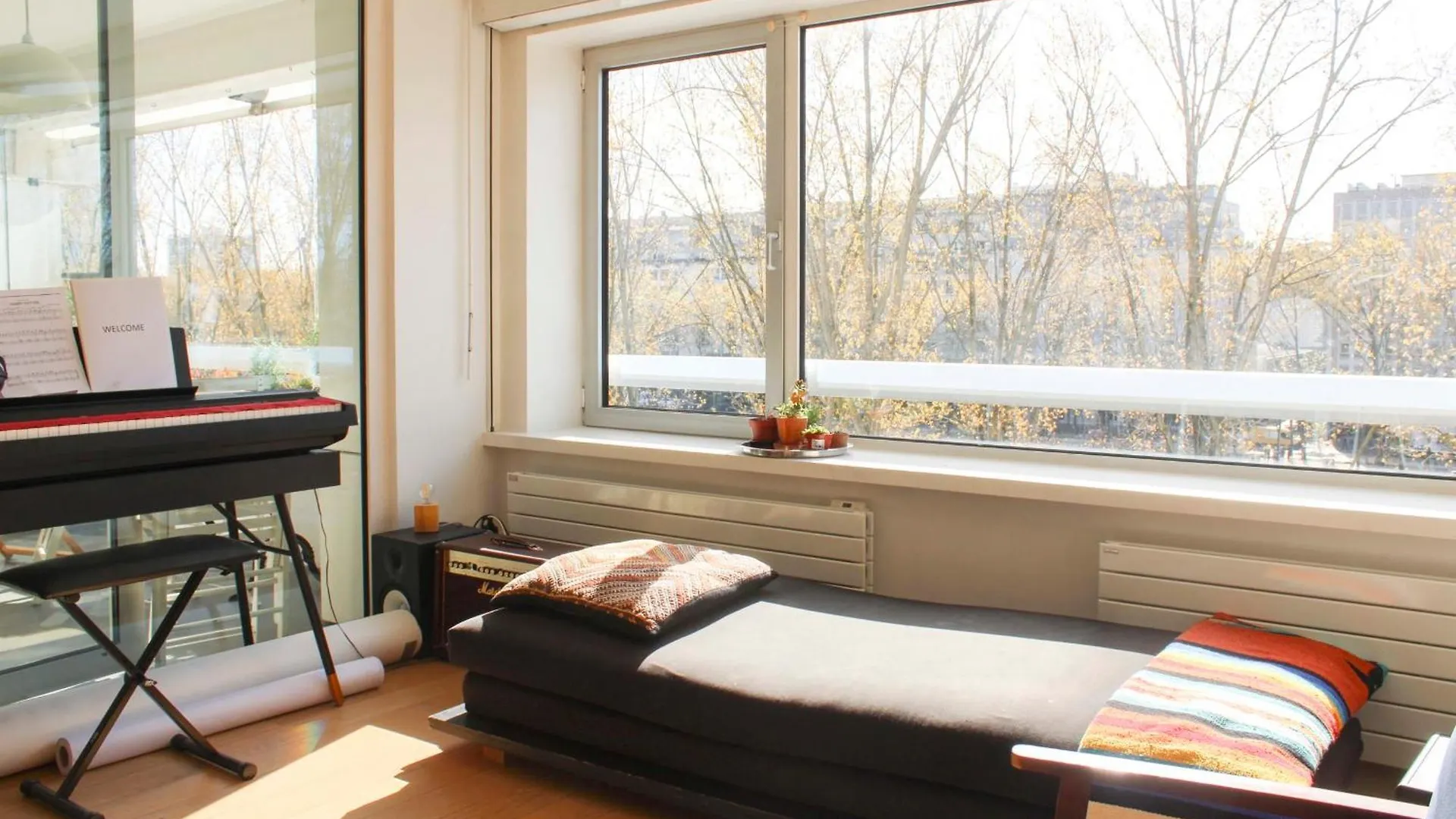 Spacious Cocoon With A Terrace View On The Canal Paris