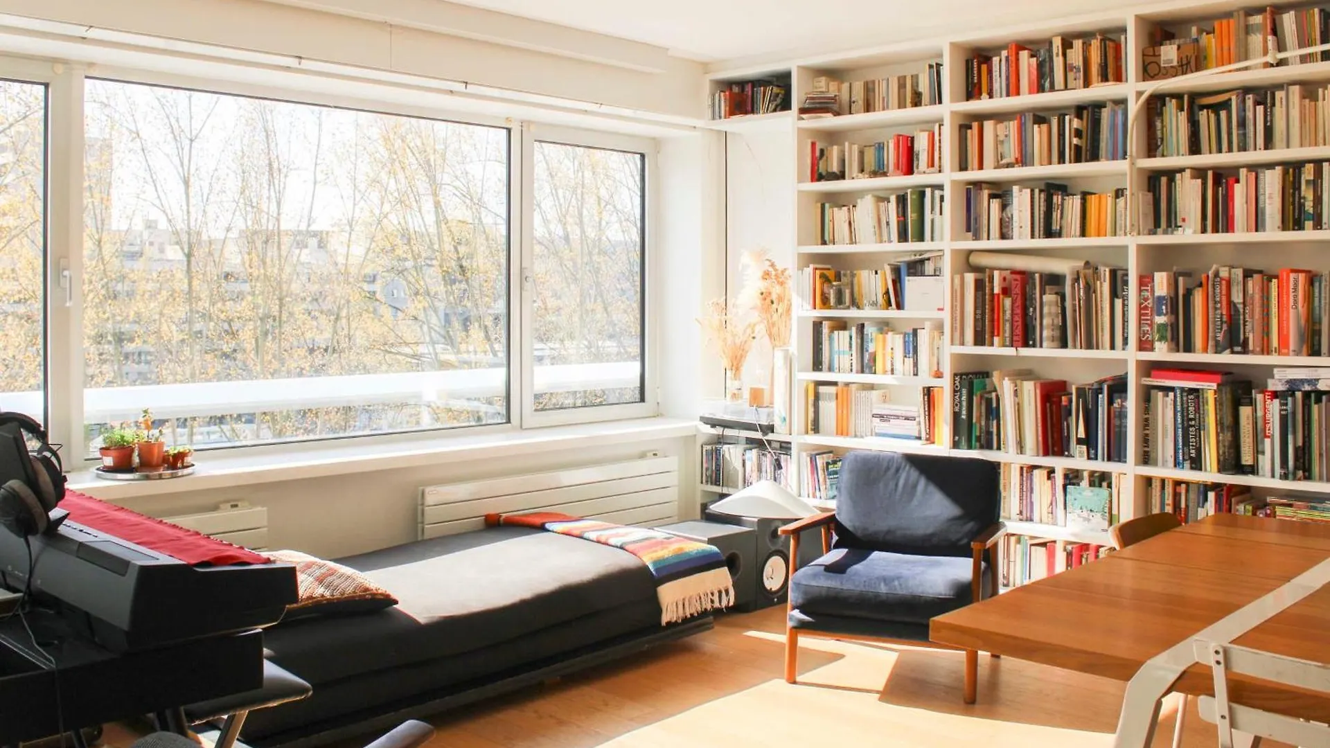 Apartment Spacious Cocoon With A Terrace View On The Canal Paris