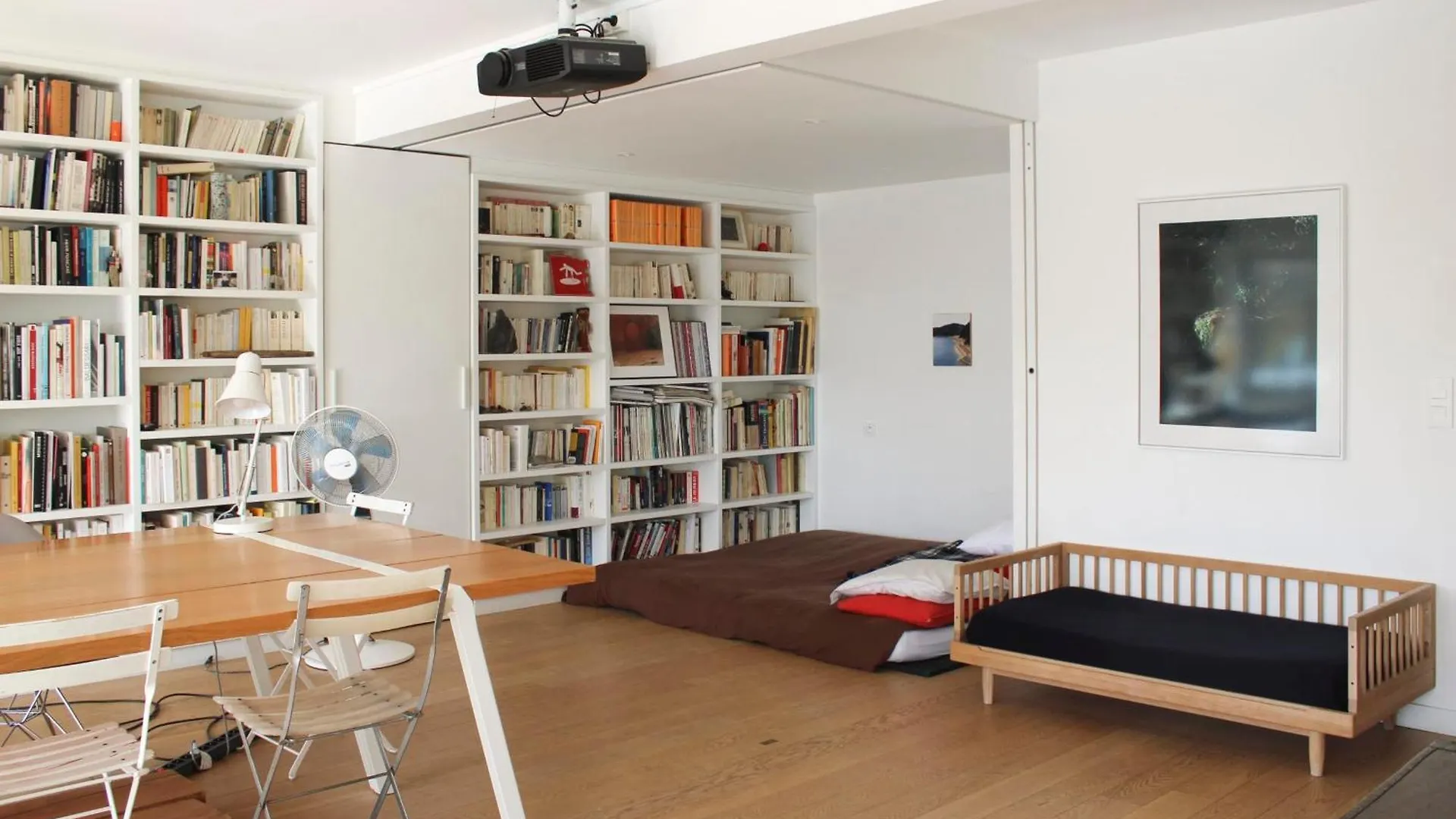 Spacious Cocoon With A Terrace View On The Canal Paris 0*,